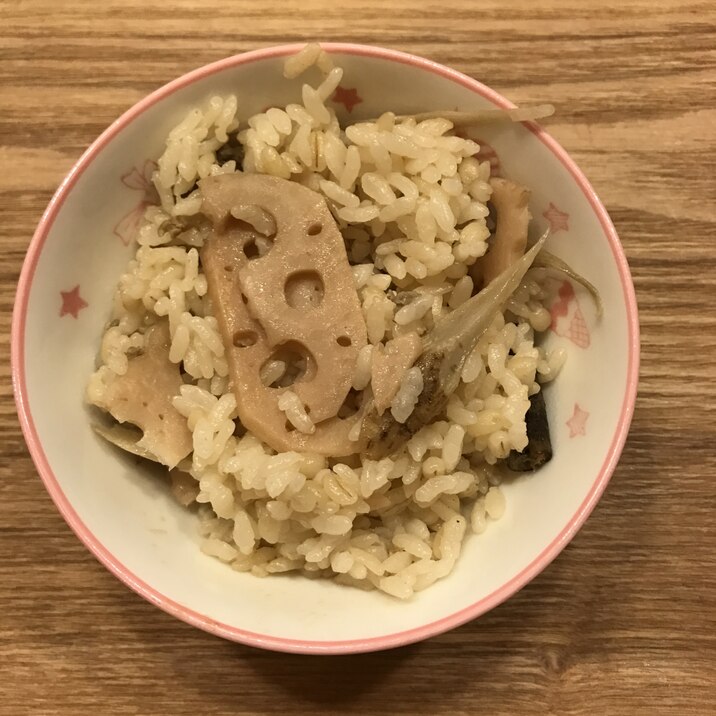 豚肉と蓮根とごぼうの炊き込みご飯♬